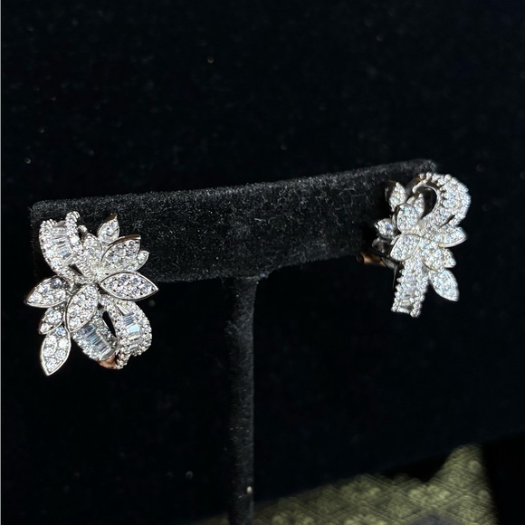 Estate Sale Lot of 6 Vintage Sterling Silver Crystal Earring Sets - Picture 7 of 8